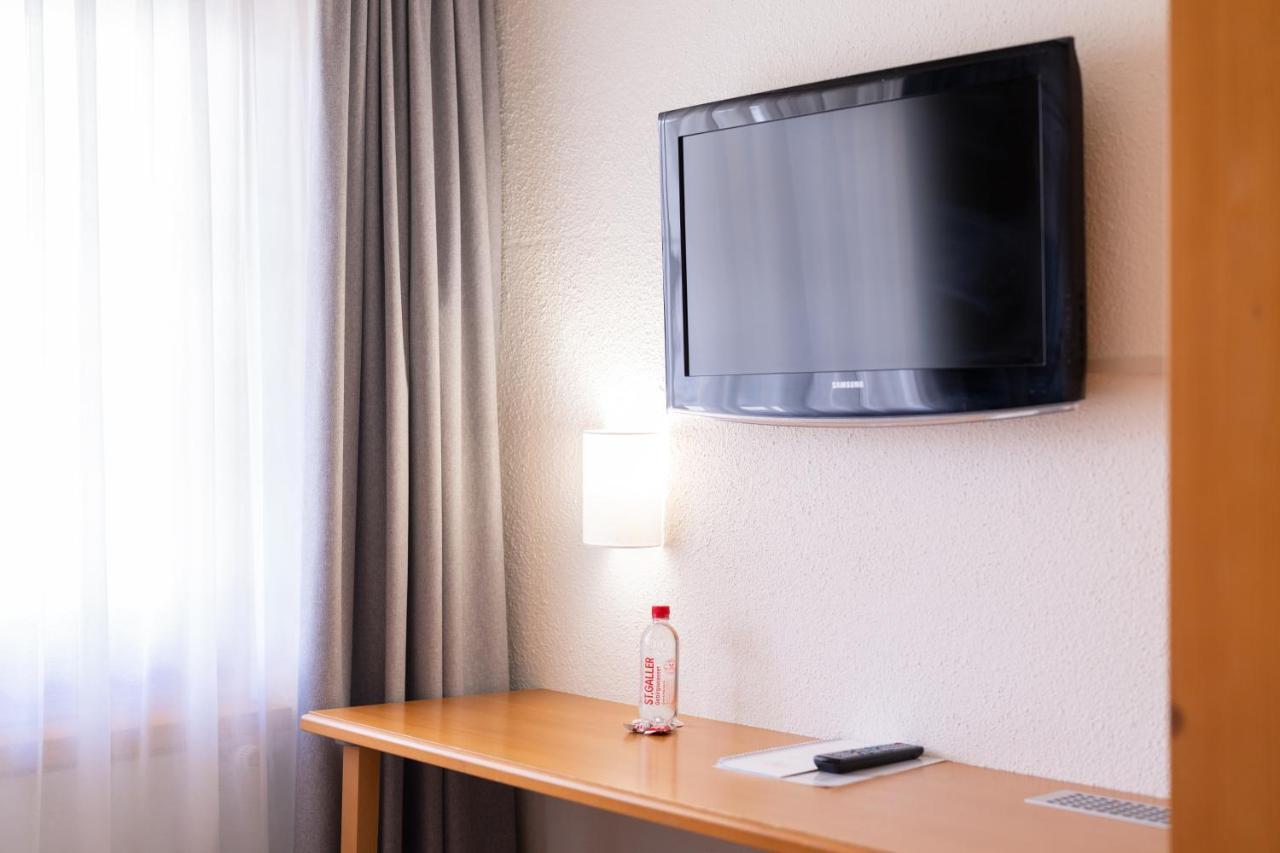 Triesen Hotel Schatzmann מראה חיצוני תמונה